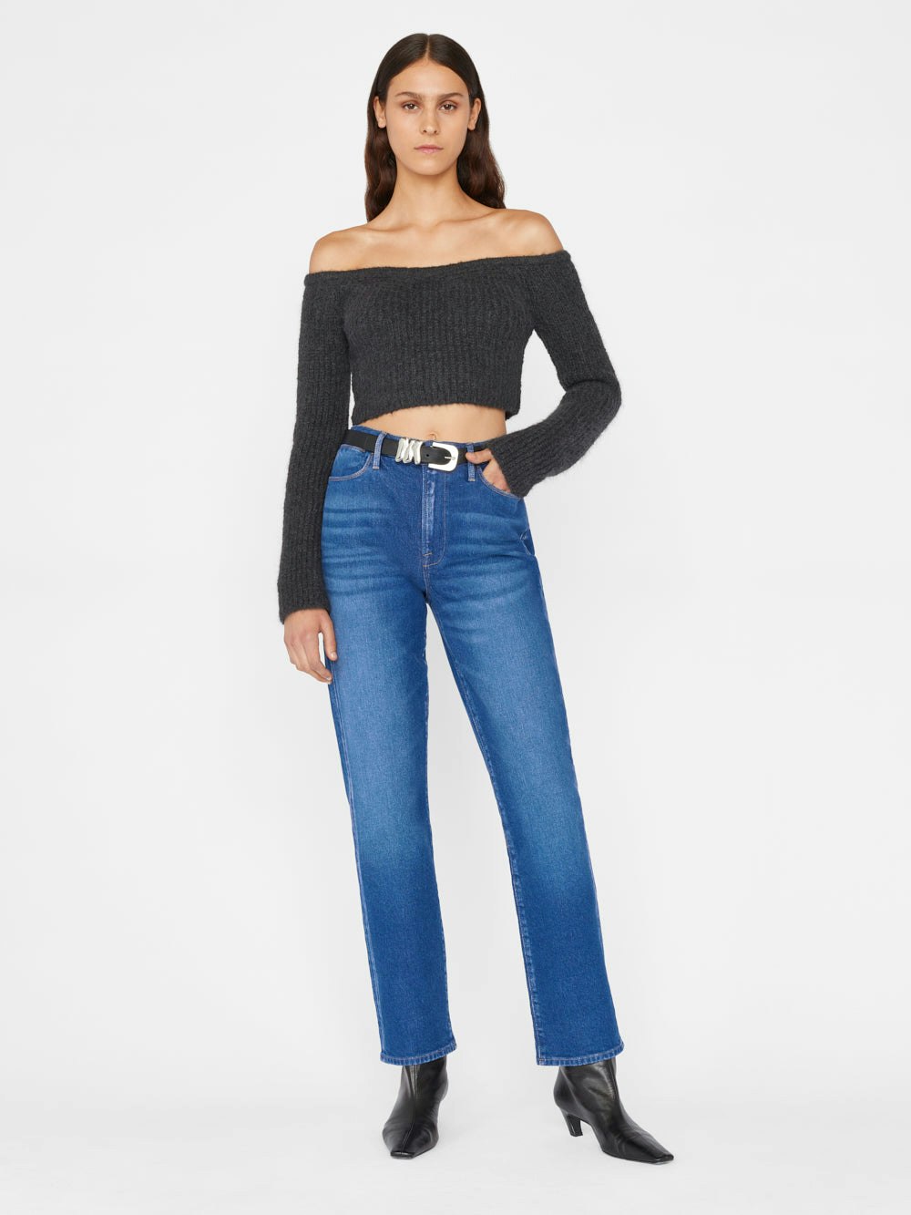 sweater full body view alt:hover